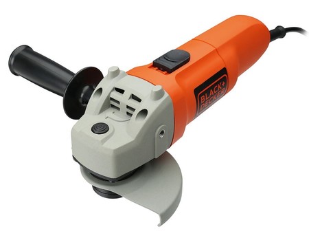 Chollo: por sólo 19,90 euros tenemos la amoladora Black and Decker KG115-QS en Amazon