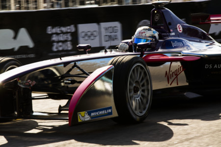 Exhibición de Sebastien Buemi en el ePrix de Buenos Aires, victoria para Sam Bird
