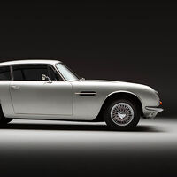 ¡Lo ha vuelto a hacer! Lunaz convierte el emblemático Aston Martin DB6 en un potente y elegante coche eléctrico 