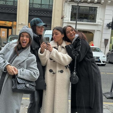 Mi madre me ha pedido un abrigo largo y he encontrado este en Lefties bueno, bonito y barato