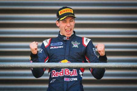 Alex Lynn:"Espero que mis actuaciones impresionen a los jefes de Red Bull"