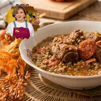 Cómo hacer lentejas al estilo español: un platillo completo y delicioso donde el cerdo hace toda la diferencia 