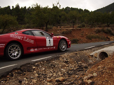¿Un Ferrari en el nacional de rallyes?