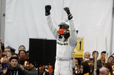 Mercedes consiguió dominar el DTM gracias a la ausencia de órdenes de equipo