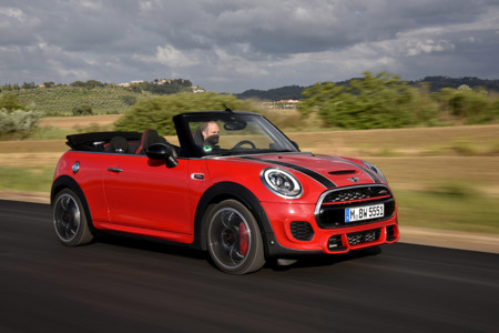 37 fotos del MINI John Cooper Works Cabrio