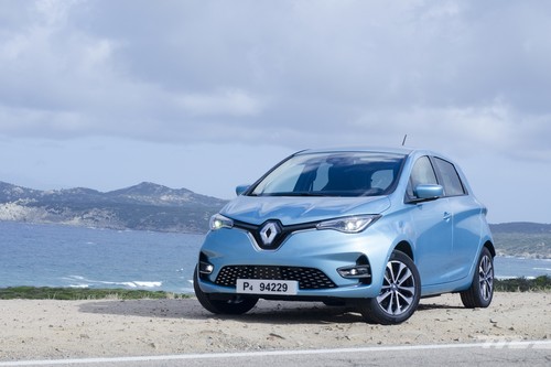 Probamos el Renault ZOE: un coche eléctrico más allá de lo urbano con 135 CV y hasta 395 km de autonomía