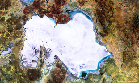 Así es salar mayor del mundo, visto desde el espacio
