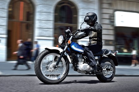 Suzuki VanVan 200, la moto trendy ya está disponible en los concesionarios