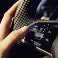 Rectificar es de sabios. Volkswagen sentencia los mandos capacitivos del volante y recupera los botones físicos de toda la vida
