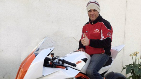 Antonio Maeso contará con una KTM RC8R de parte de la fábrica