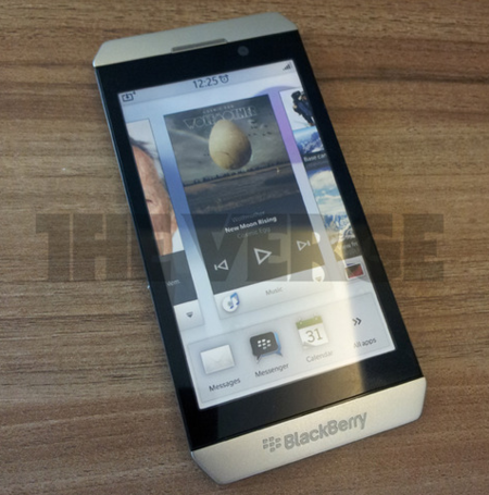 El BlackBerry London podría ser el primer "superteléfono" de RIM