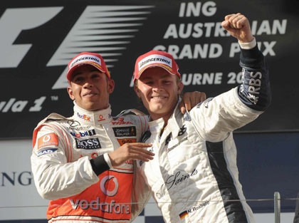 Hamilton y Rosberg, dos amigos en el podio