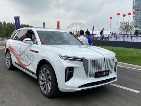 El 'Rolls-Royce' chino llega a Europa: un SUV eléctrico llamado Hongqi E-HS9 que ya está en Noruega