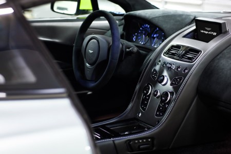 Aston Martin Vantage Gt8 Official 3