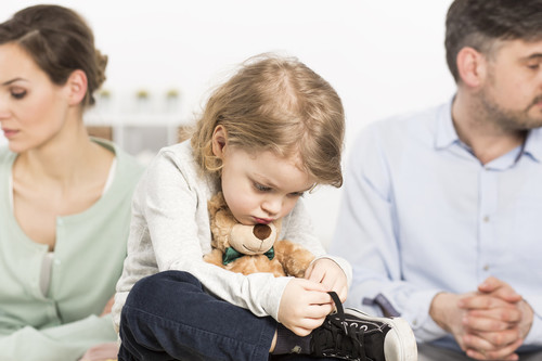 Tomar la difícil decisión de separarse cuando tienes hijos: cómo saber si es lo mejor y cuándo es el momento