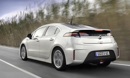 Opel-Ampera-04