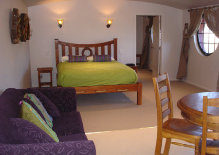 Hobbit Motel