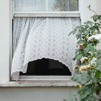 Nuestras abuelas ya usaban este truco gratis para refrescar la casa sin usar el aire acondicionado. Así puedes aplicarlo 