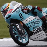 Marcos Ramírez consigue la primera pole position de su carrera en una caótica clasificación en Australia