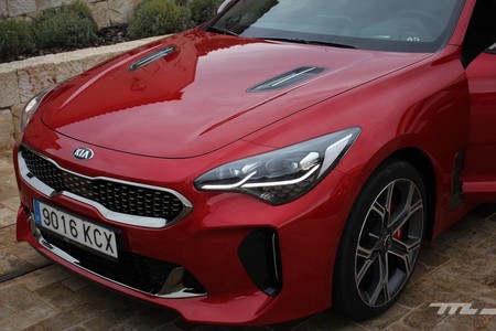 Kia Stinger 245