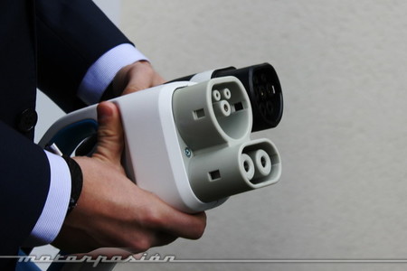 Volkswagen e-up! - tomas de recarga