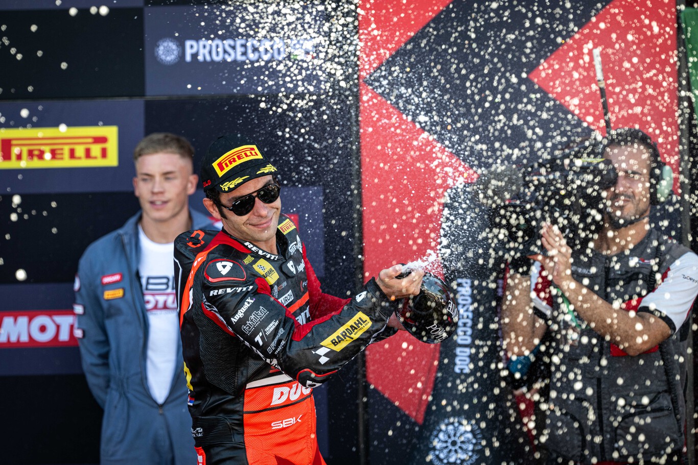 Kati karenina sex tape she was sporting charcoal yoga