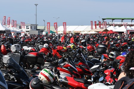 El World Ducati Week 2018 ha batido su récord con más de 90.000 asistentes (y dos propuestas de matrimonio)