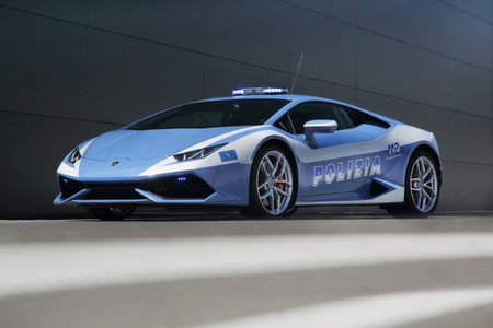 Lamborghini dona un Huracán a la policía de Italia
