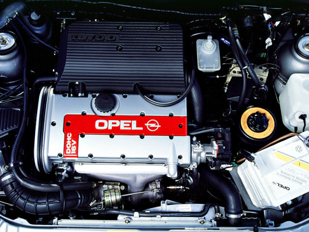 Opel Calibra Turbo 4x4 motor
