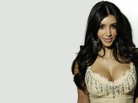 Cuidado con Kim Kardashian, que vuelve a estar soltera