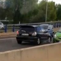 Y ahora, la conductora que se marcó un momento 'kamikaze' en el vídeo más tenso que verás hoy
