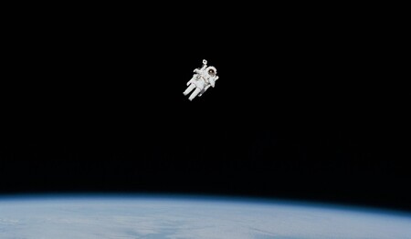 Solos y atrapados: esto es lo que ocurrirá cuando el universo empiece a expandirse a la velocidad de la luz