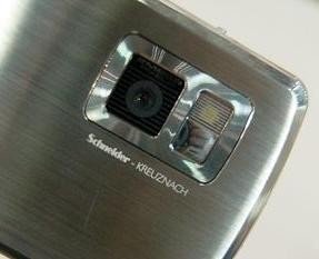 LG con ópticas Schneider-Kreuznach