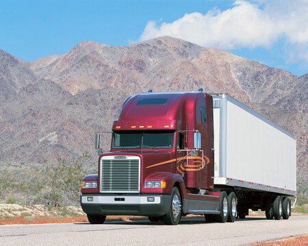 Freightliner Fld 120 Conventional Raised Roof Sleeper Cab 1