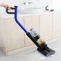 Dyson tiene a precio de outlet una de sus fregonas eléctricas más top, con un descuento de 300 euros