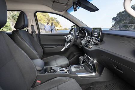 Mercedes-Benz Clase X, primeras impresiones a bordo