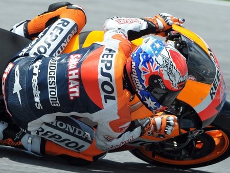 MotoGP 2011: Casey Stoner machaca en la primera sesión de tests en Malasia