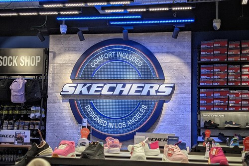 Skechers comienza una liquidación de zapatillas de la temporada pasada en su outlet