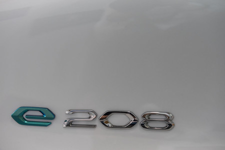 Peugeot e-208 2019 logo