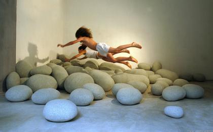 Cojines con forma de piedras