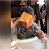 "Cheese challenge" el reto viral absurdo que ha levantado la polémica en redes sociales