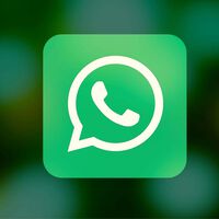 WhatsApp por fin prueba la función que muchos pedían: programar mensajes directamente en el chat 