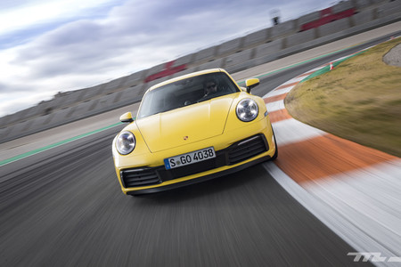 Porsche 911 992 frontal