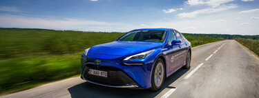 Esta es la autonomía que puede ofrecer un coche con pila de combustible de hidrógeno 