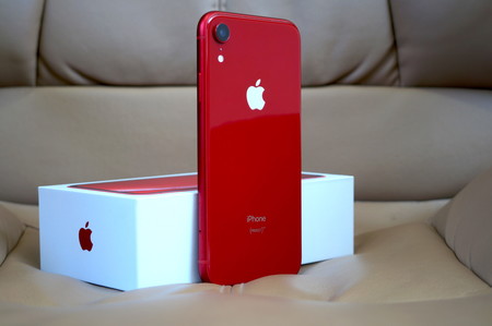 Apple iPhone XR (Product) Red de 128GB a su precio mínimo en Amazon: 799 euros y envío gratuito
