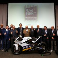 Las motos eléctricas de MotoGP se visten de gala sin aportar nada nuevo: MotoE empezará el 5 de mayo