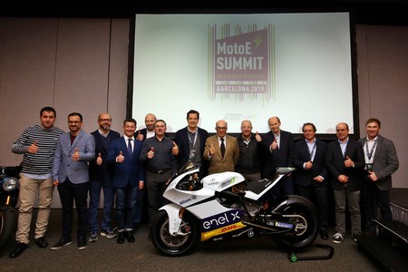 Las motos eléctricas de MotoGP se visten de gala sin aportar nada nuevo: MotoE empezará el 5 de mayo