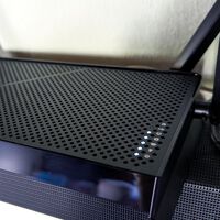 La batalla que libran las telecos contra el Wi-Fi está a punto de decidirse: Europa vota el futuro de la banda de 6 GHz 