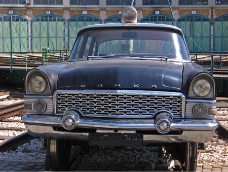 Coche Ruso Ruedas Tren