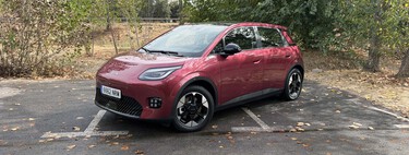 Es eléctrico, es chino y lo hace (casi) todo bien. He probado el GAC AION UT y se parece mucho a los coches que necesitamos